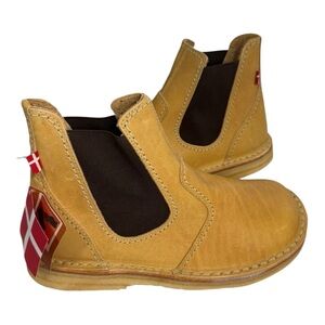 Duckfeet Roskilde Chelsea Boots Bio Leather Crepe Sole Size 40 EU Womens 9.5 NWT